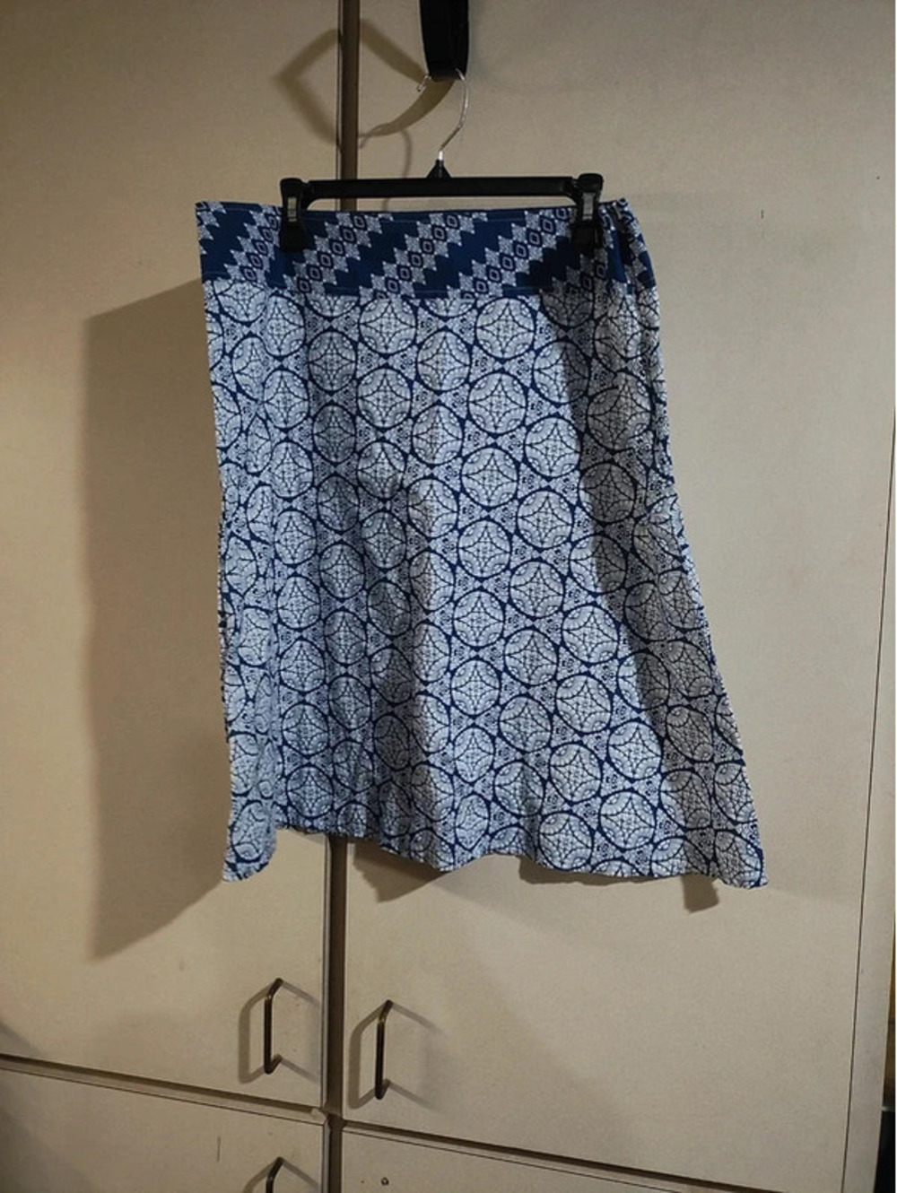Eddie Bauer size 16 tall side zip skirt